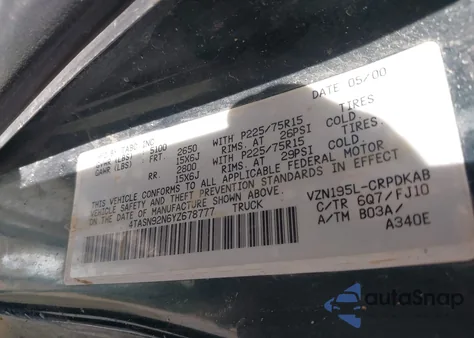 2000 Toyota Tacoma Prerunner V6 z USA, uszkodzony, nr VIN 4TASN92N6YZ678777